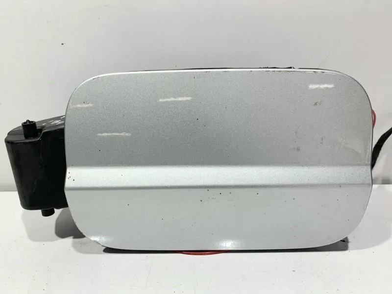 Capac / usa rezervor culoare argintiu - lx7w 4G0809906A Audi A6 (2010-2018) [4G2, C7]