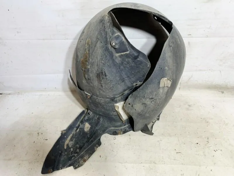 Carenaj roata dreapta fata 3C0805978 Volkswagen Passat B6 3C (2005-2010)