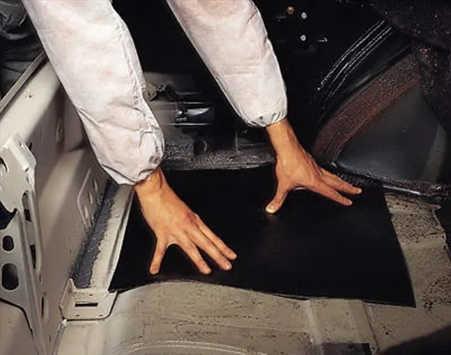 Carpete fonoabsorbante 0.5 x 0.5m buc 3M