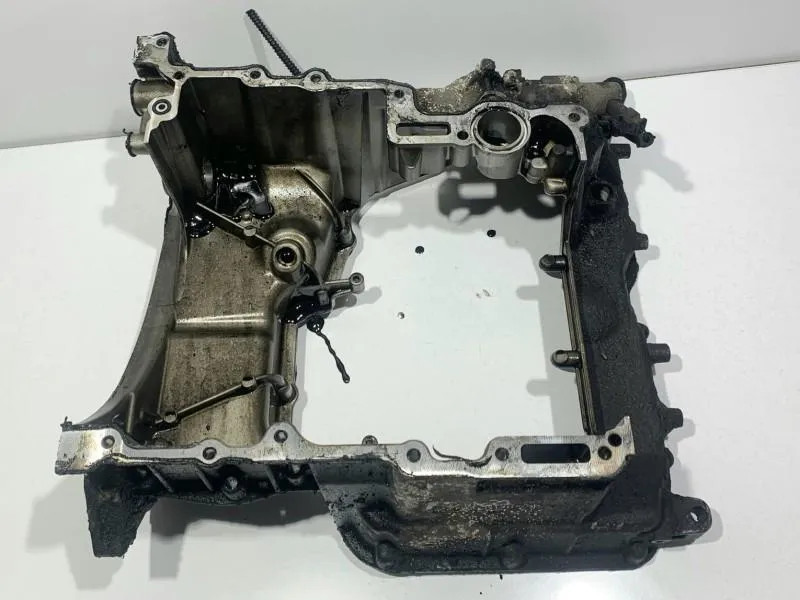 Carter motor / baie ulei superioara 059103601CC Volkswagen Touareg 2 (2010-2015) [7P] 3.0 tdi CJGA