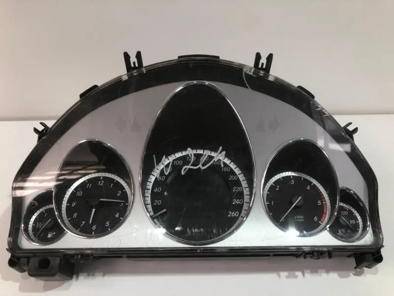 Ceasuri bord europa a2129003309 Mercedes E-Class (2009->) [W212]