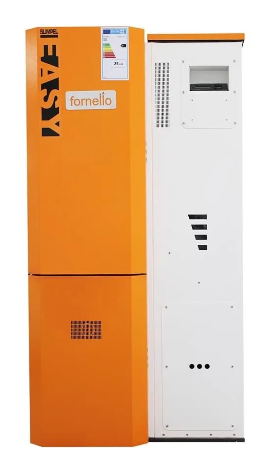 Centrala pe peleti  Fornello Slimpel Easy 25 kw, arzator inox, sistem curatare arzator, pompa de circulatie, tiraj fortat 80 mm, buncar 135 litri, pompa electronica Grundfos, sistem curatare mecanica schimbator de caldura, A+