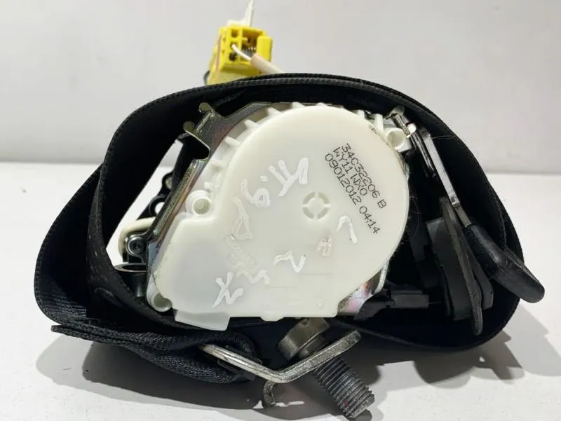Centura de siguranta stanga fata 3C1857705P Volkswagen Passat B7 (2010-2014)