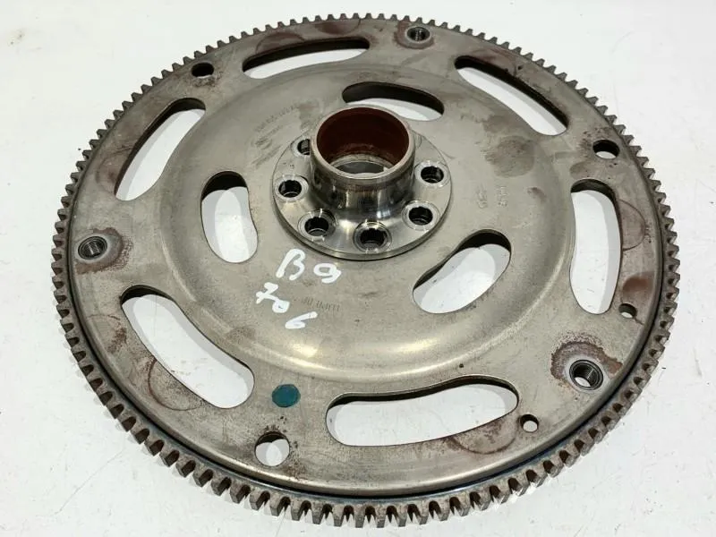 Coroana volanta 06H105323AE Audi A5 (2017-2024) [F5] 2.0 tdi; 2.0 tdi DEUA 150 cp; DEUA