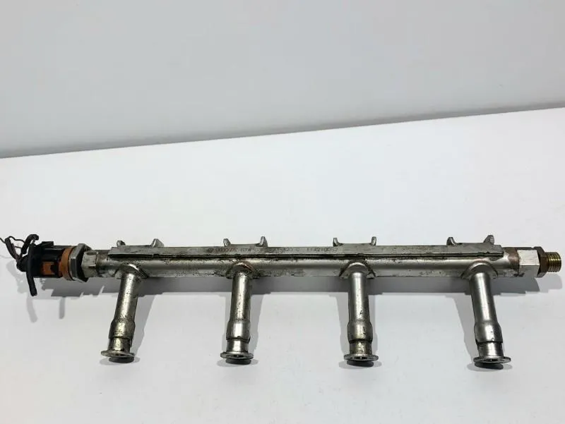 Rampa injectoare 03F133320C Volkswagen Golf 6 (2008-2013) 1.2 tsi; 1.2 tsi CBZA