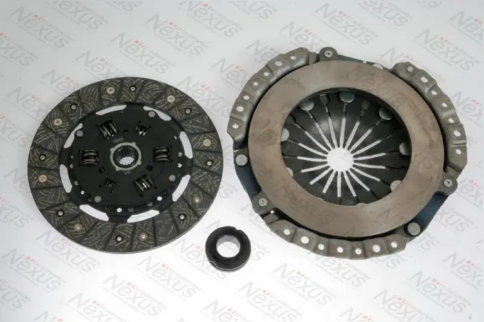 Set ambreiaj (220mm) CITROEN JUMPY; FIAT SCUDO; PEUGEOT EXPERT; TOYOTA COROLLA 1.9D intre 1998-2006