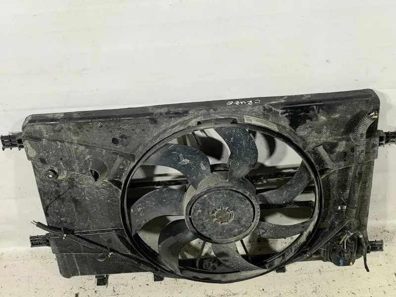 Ventilator radiator 16457024 Chevrolet Cruze (2012->) [J308] A17DTS LUD