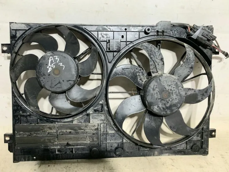 Ventilator radiator 1K0121207AA Skoda Superb 2 (2008-2013) 2.0 tfsi BWA