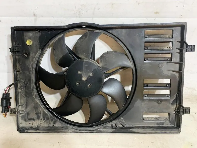 Ventilator radiator 5Q0121205C Skoda Octavia 3 (2013-2017 ) 2.0 tdi CRBC